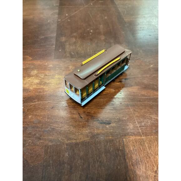 2 Classic Street Cars - Desire Trolley & San Francisco Cable Car - Picture 11 of 15